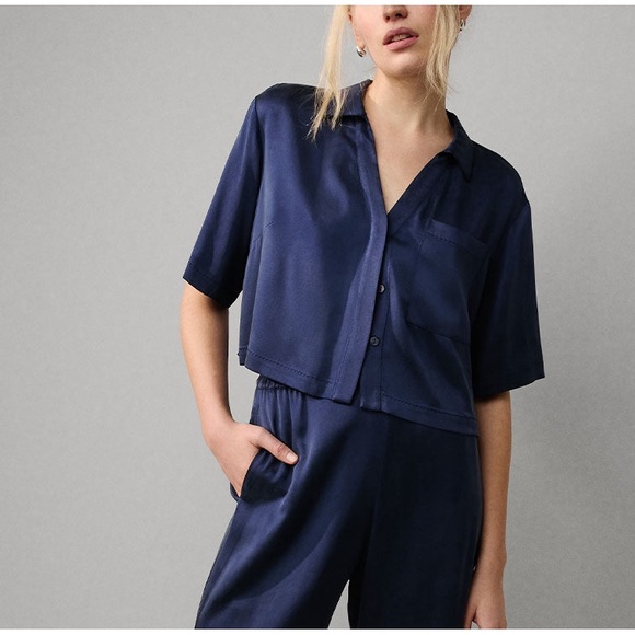 Lunya Deep Blue Washable Silk Cropped Button Down Pajama Top size Small EUC - Picture 1 of 10